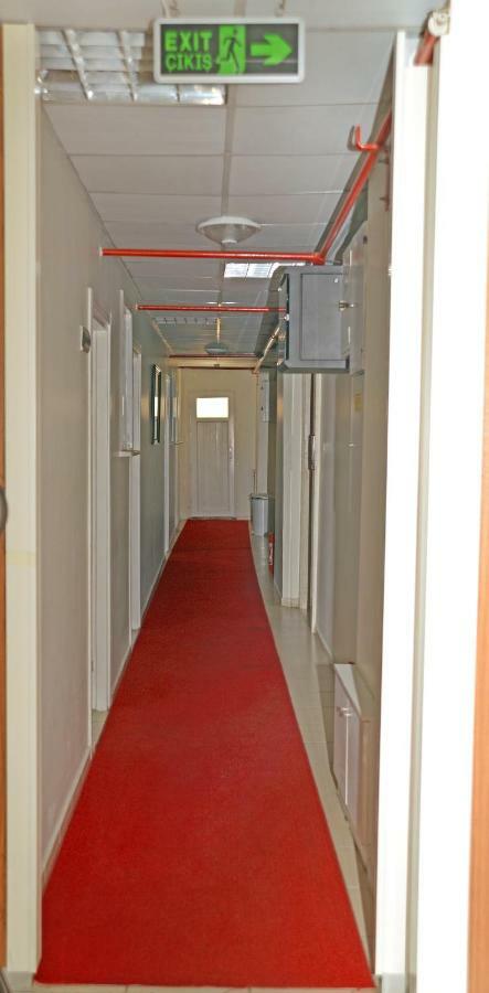 Vatan Yurt Hostel Istanbul Eksteriør billede